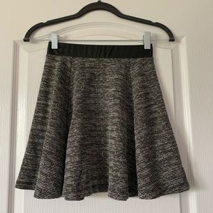 Chic Salt & Pepper Grey Skirt